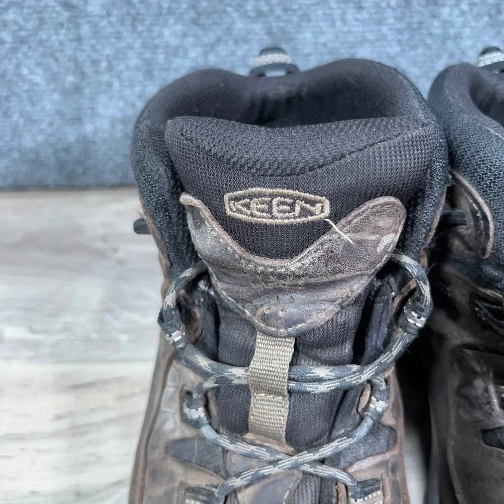 KEEN Targhee II Mid Waterproof Hiking Boots Mens 11 Wide Leather Brown
